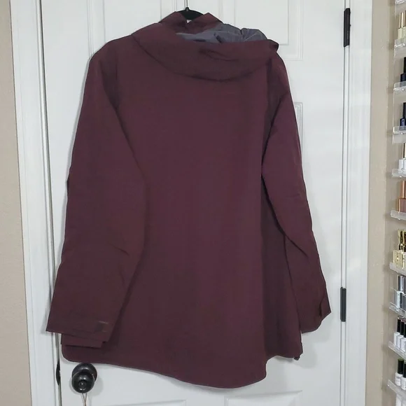 Carhartt Women's Maroon Jacket - Picture 9 of 13